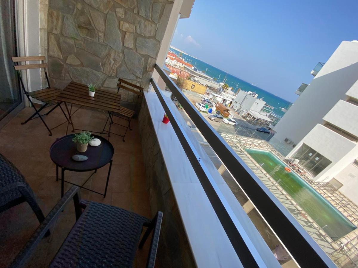Central, By Sea, Seaview, Renovated 1 Bedroom Flat Larnaca Exterior photo